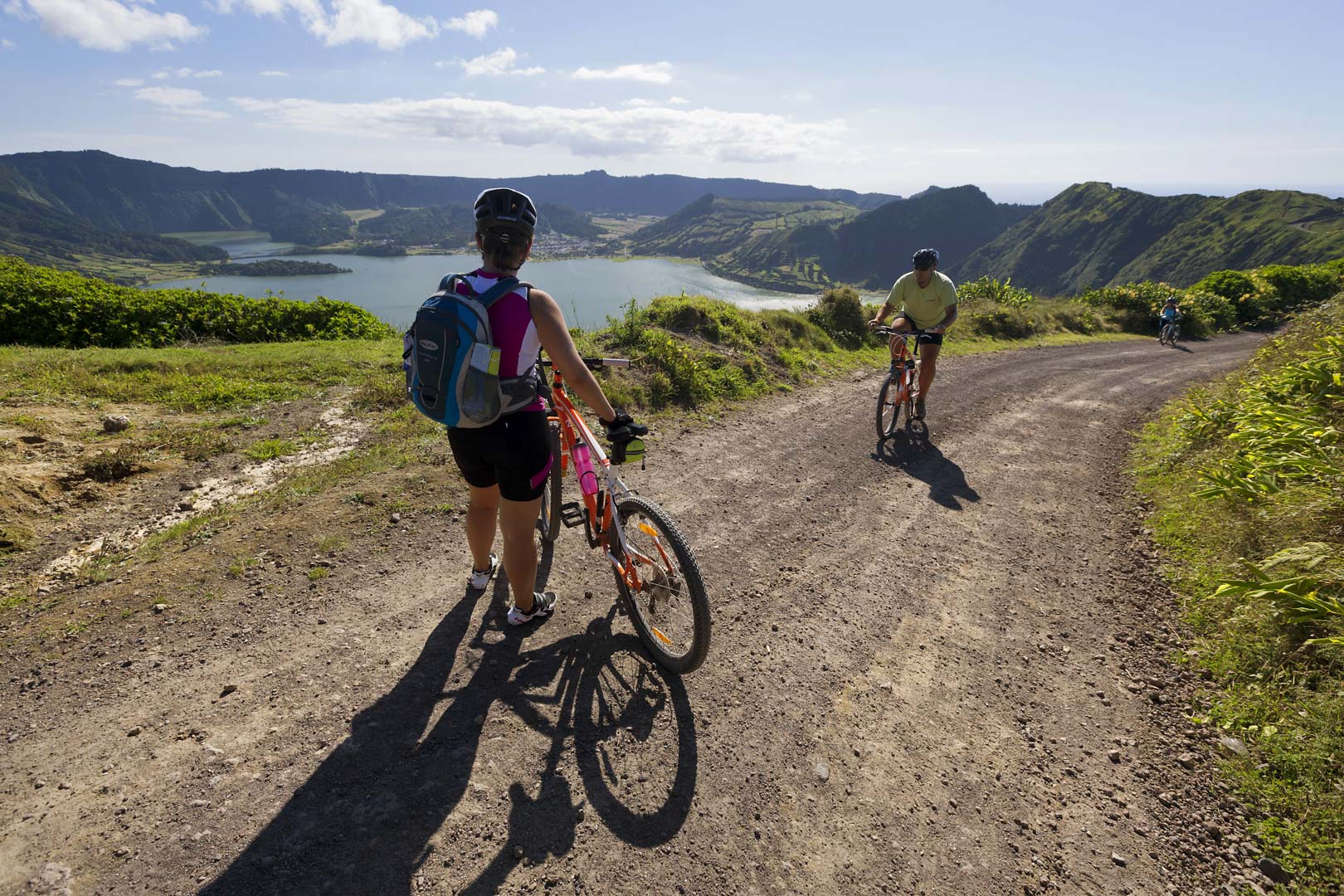 Fernando Resende | Exploring the volcanic complex with a bike is an absolute must-do when visiting Sete Cidades