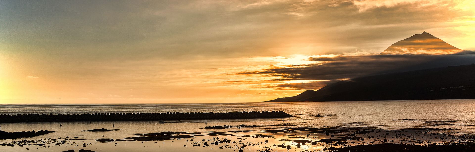 Pico Island Volcanoes and Lakes