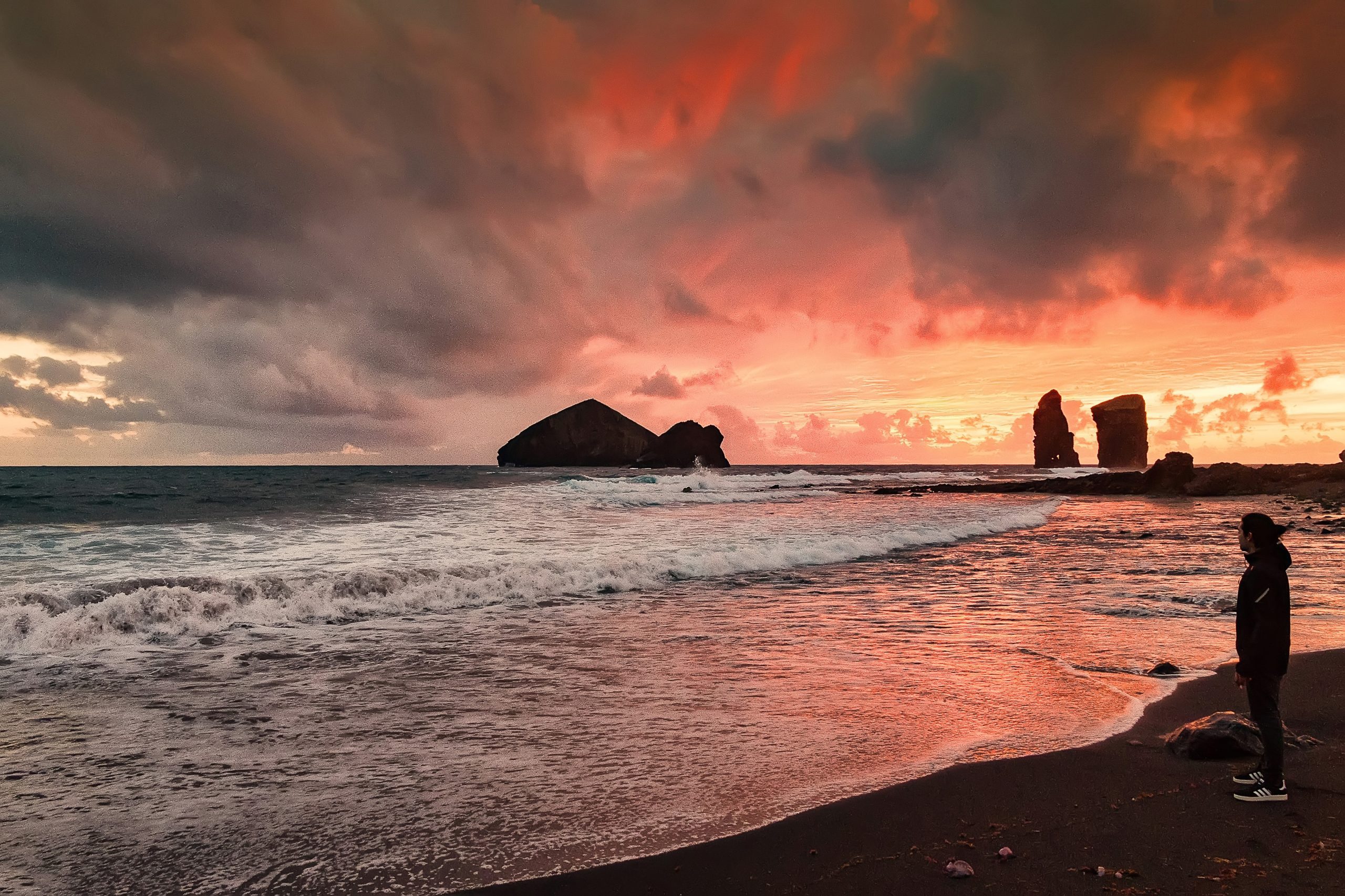 Praia dos Mosteiros : The Perfect Sunset Spot In São Miguel Island