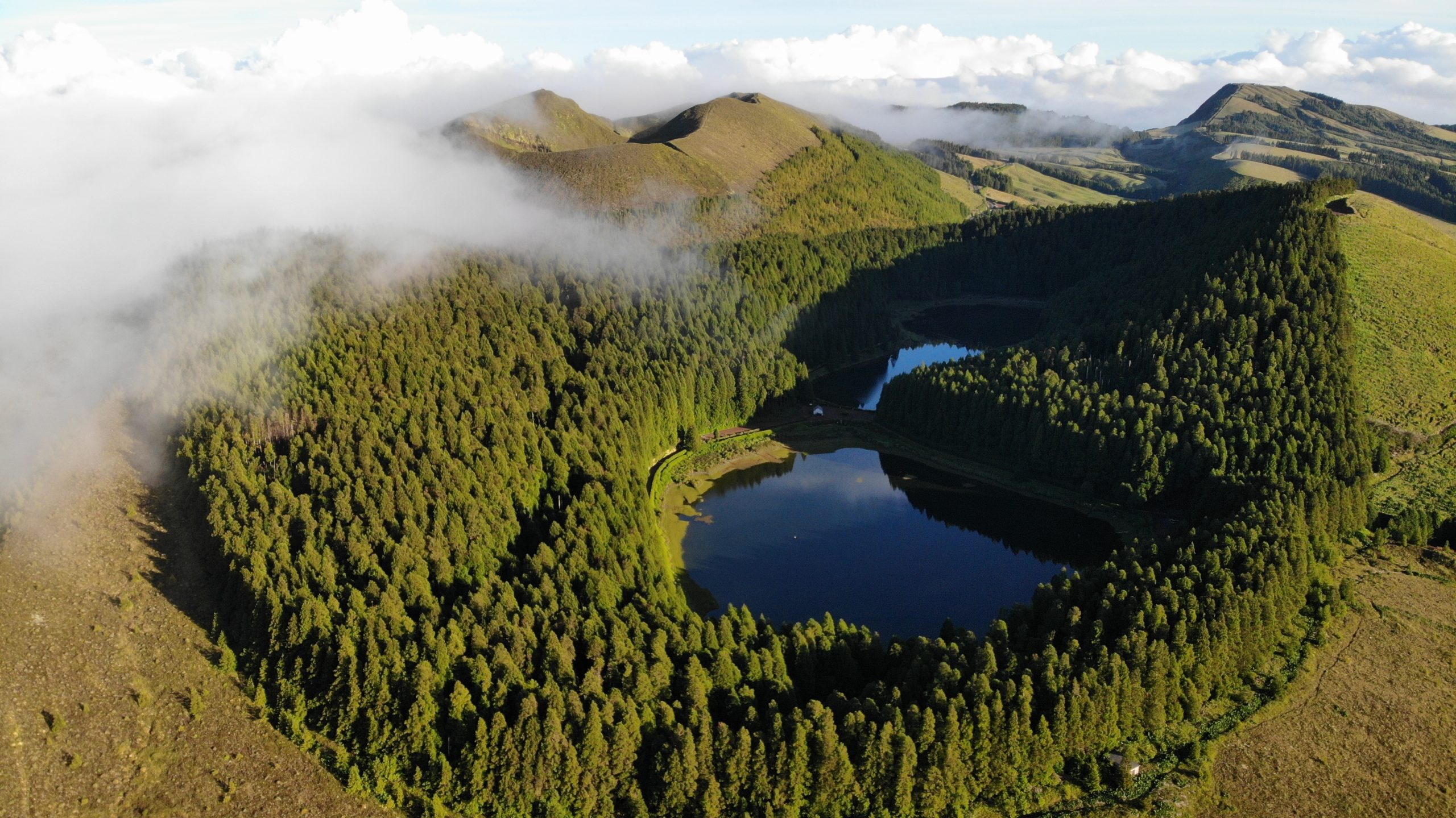 David Rodrigues | The fascinating view of the Serra Devassa over the Mares Lagoon and the Rasa Lagoon.