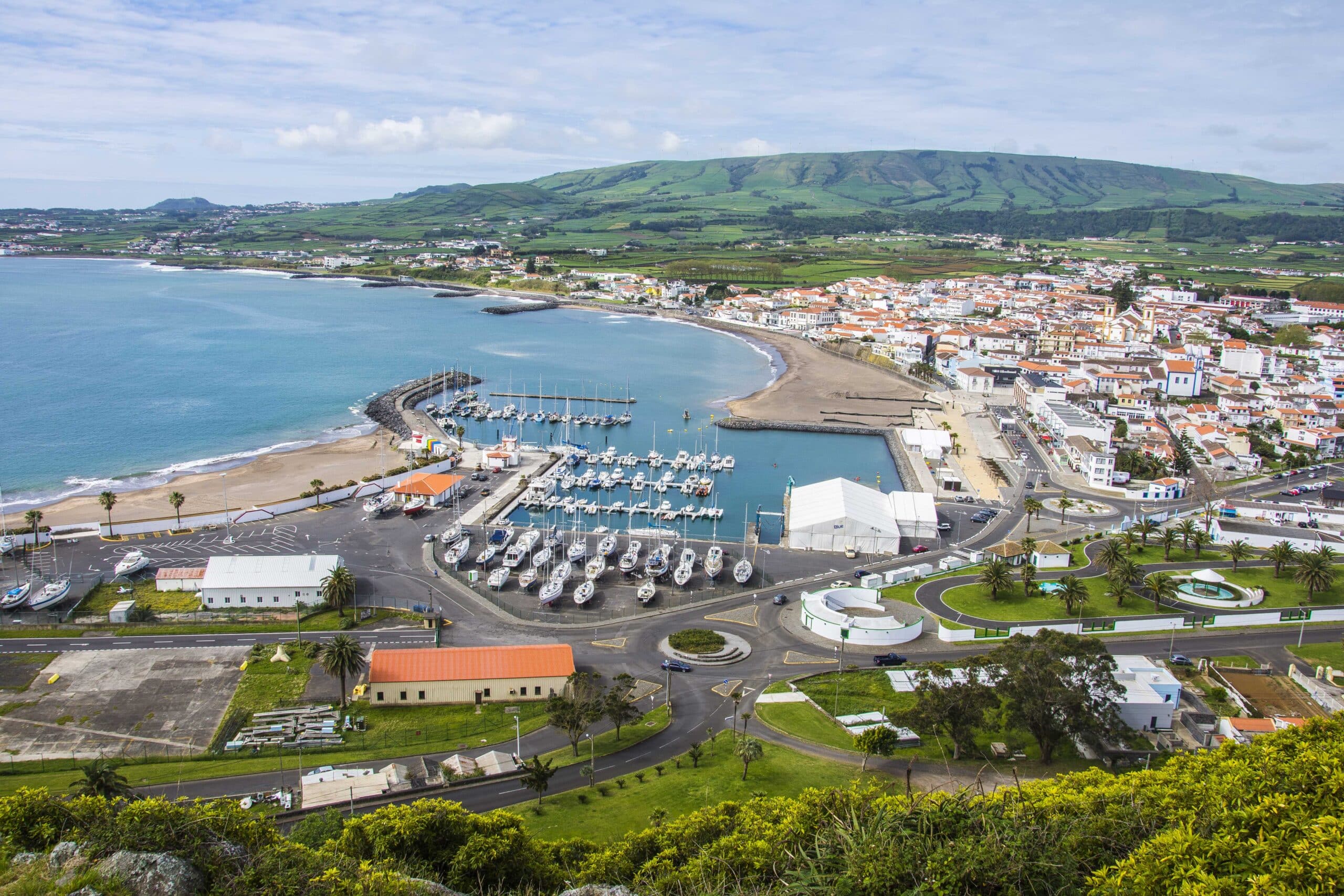 Miradouro do Facho: A Breathtaking Viewpoint on Praia da Vitória